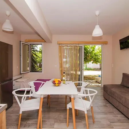 Appartement Nefeli *