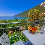 Apartamento Nefeli *